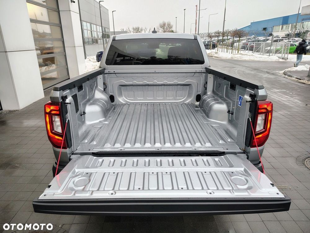 Volkswagen Amarok Life silnik: 2.0 TDI 205 KM / skrzynia biegów: 10-biegowa automatyczna 4MOTION rozstaw osi: 3270 mm - 8