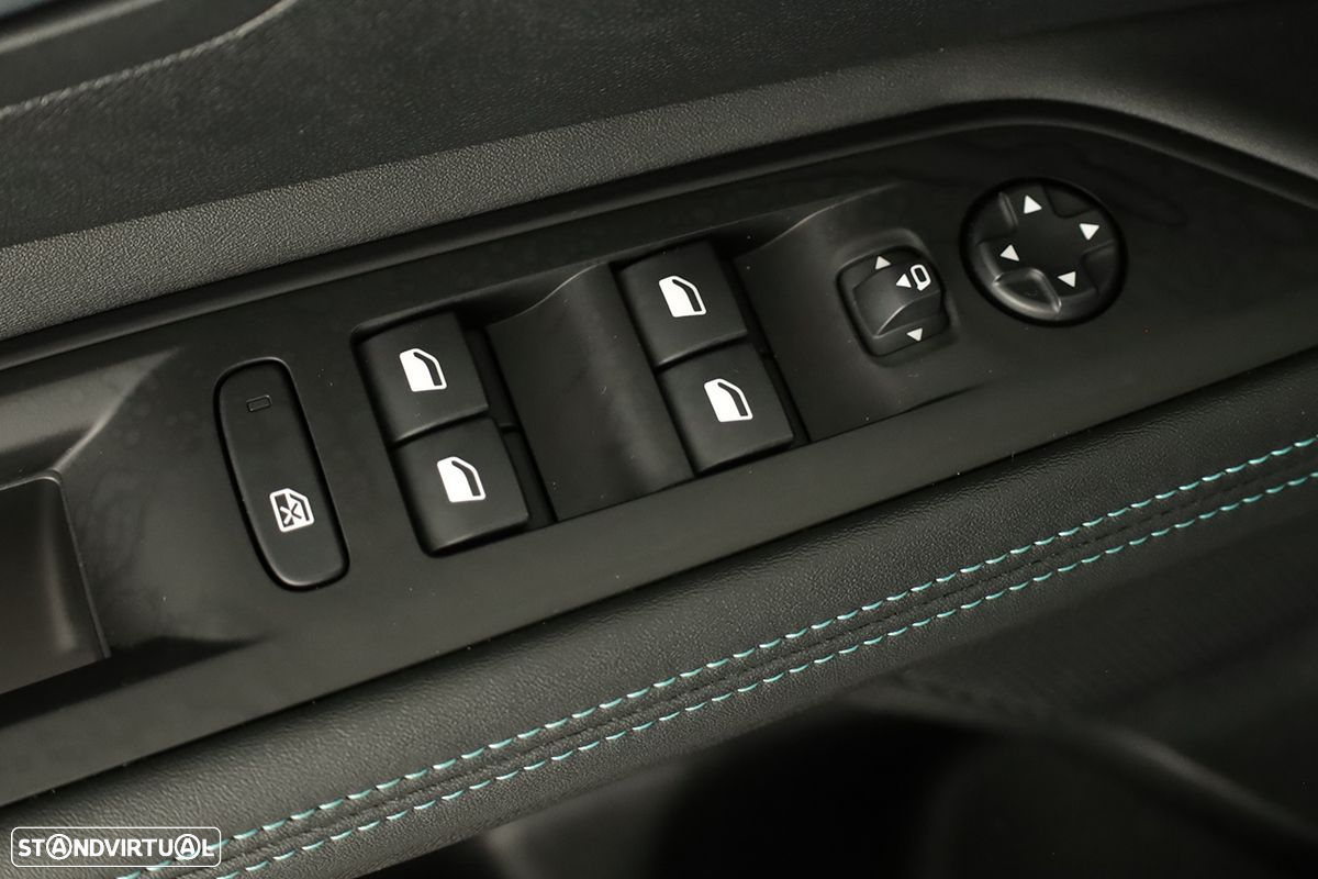 Peugeot 3008 1.2 Hybrid Allure Pack e-DCS6 - 21