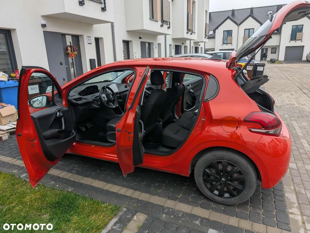 Peugeot 208 1.2 PureTech Active - 16