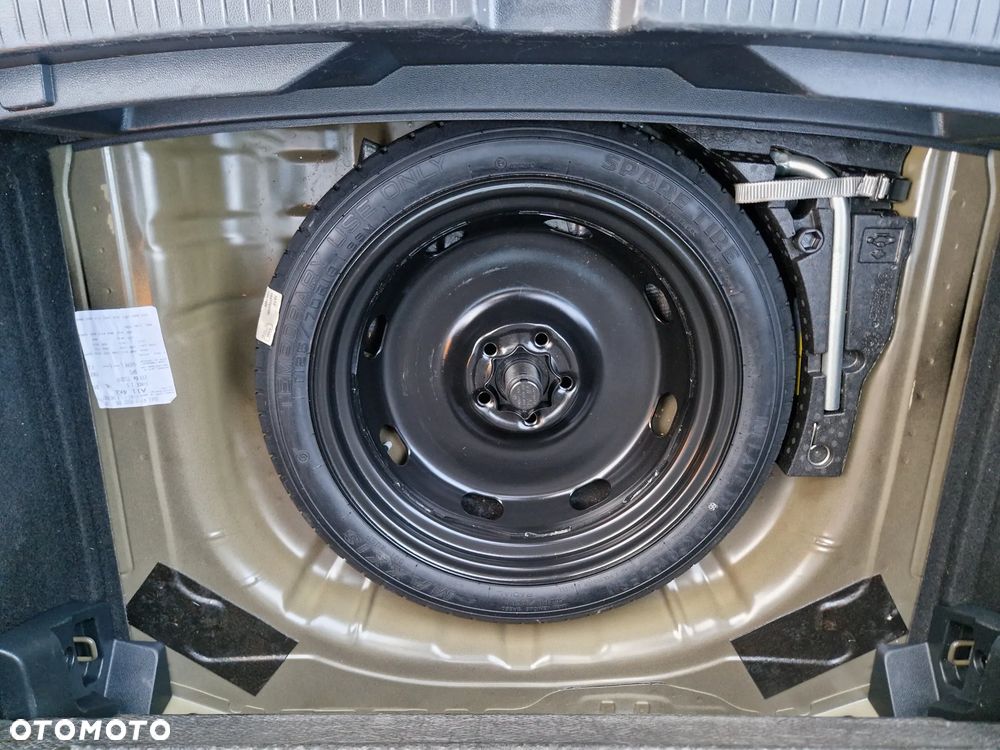 Volkswagen T-Roc - 11