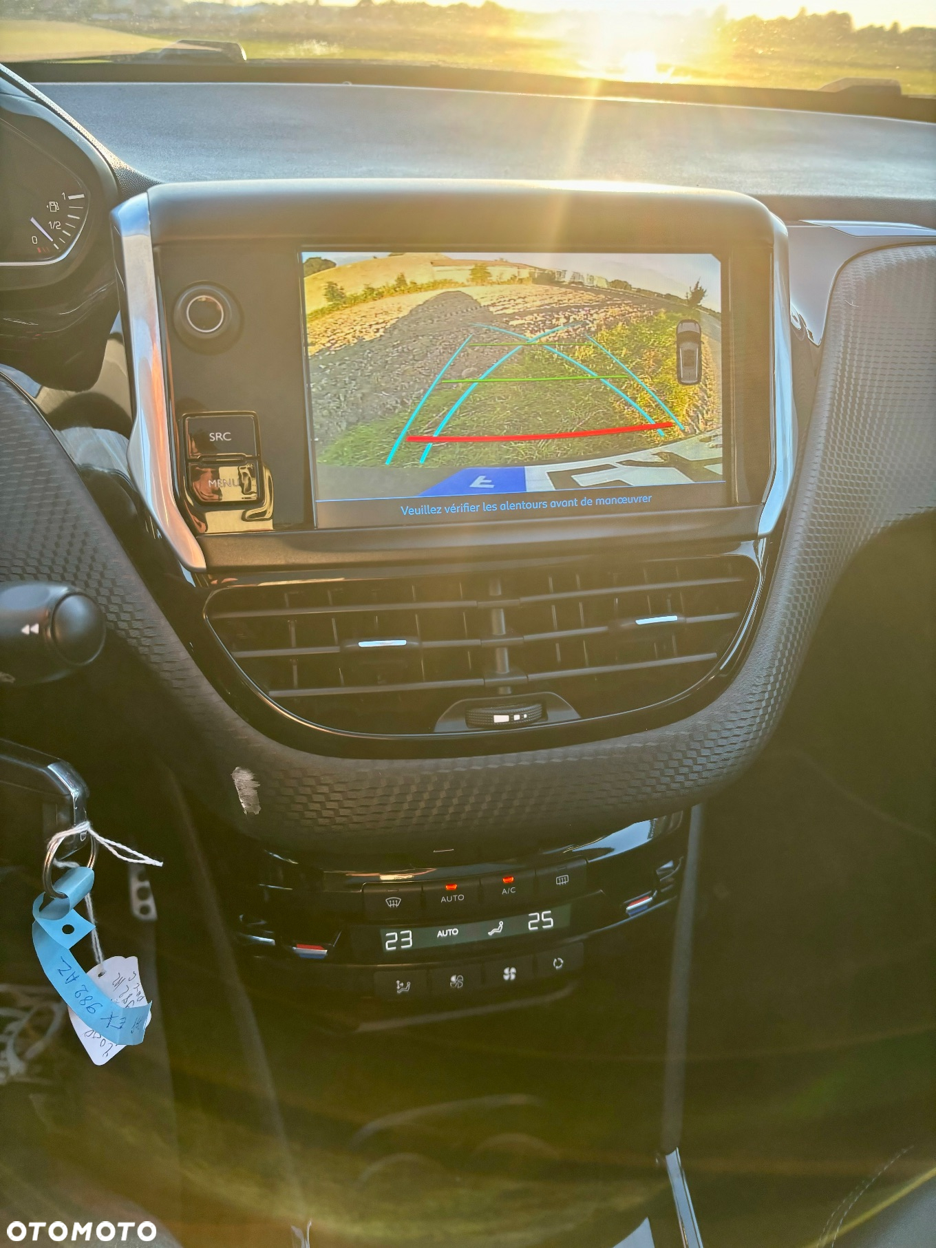 Peugeot 2008 - 14