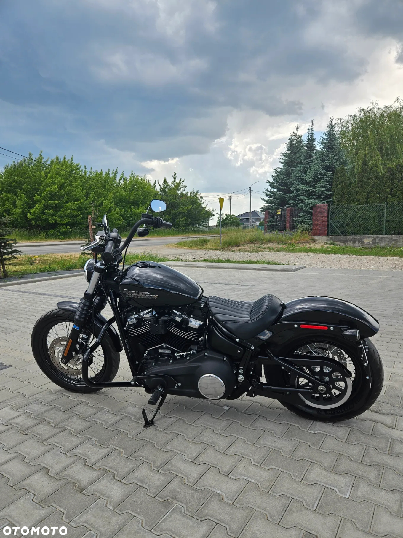 Harley-Davidson Softail Street Bob - 6