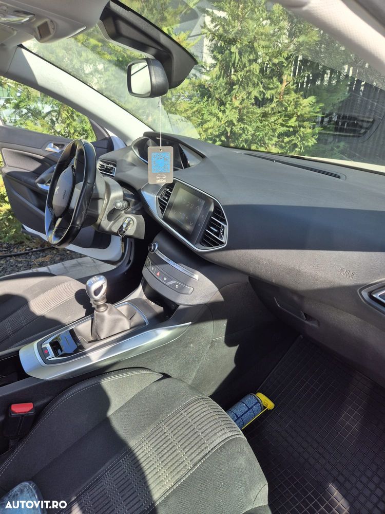 Peugeot 308 - 7