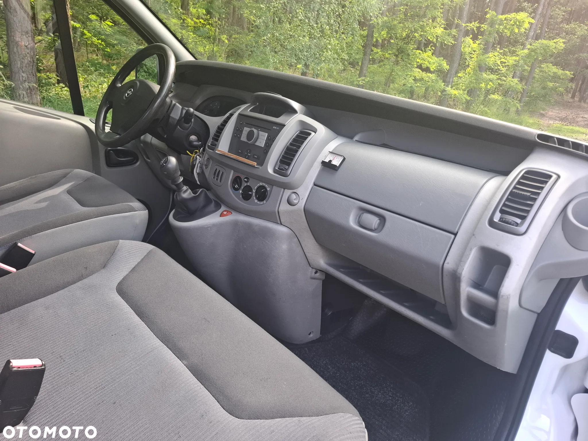 Opel Vivaro - 8