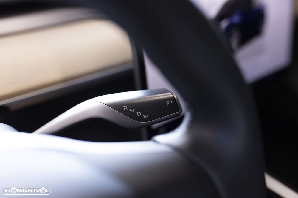 Tesla Model Y Standard - 16