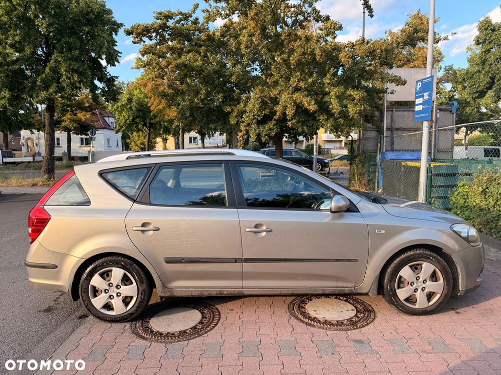 Kia Ceed - 5