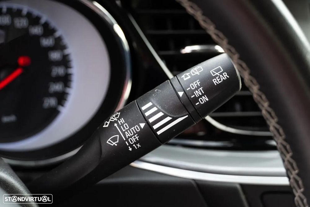 Opel Insignia Sports Tourer - 16