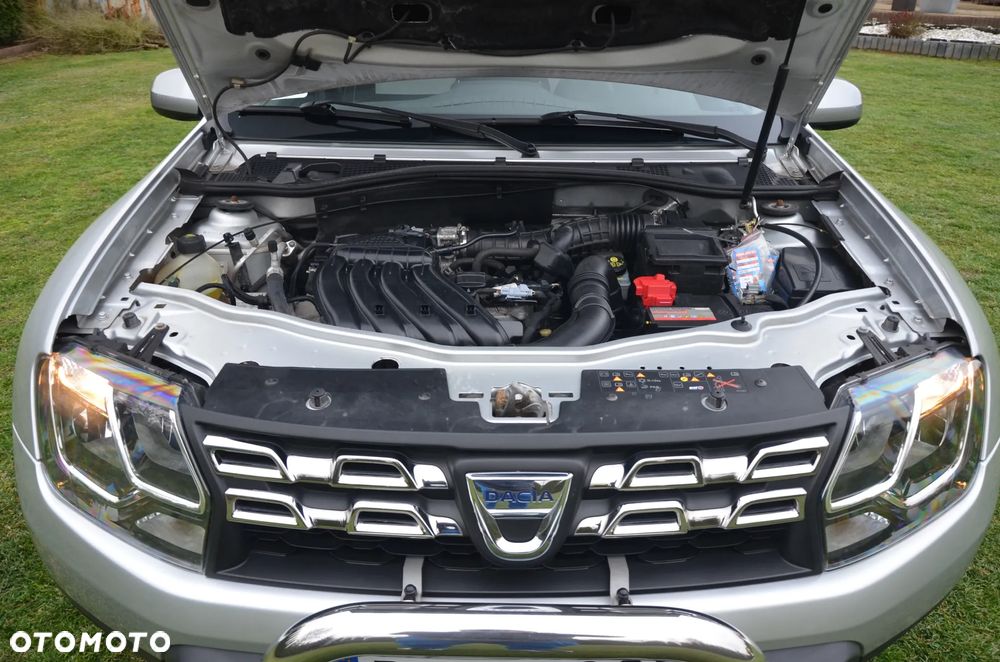 Dacia Duster 1.6 SCe Urban Explorer S&S - 28