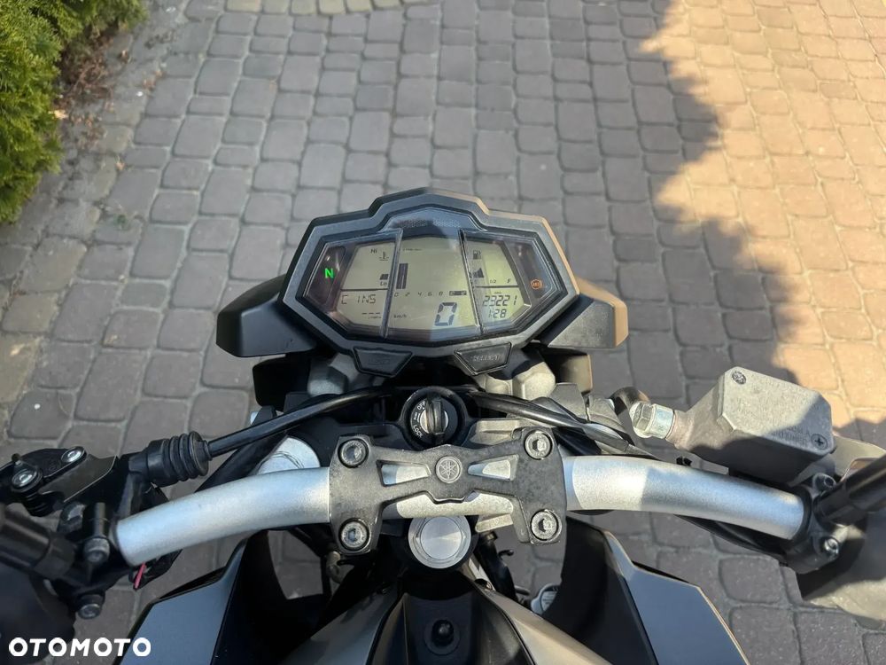 Yamaha MT - 4