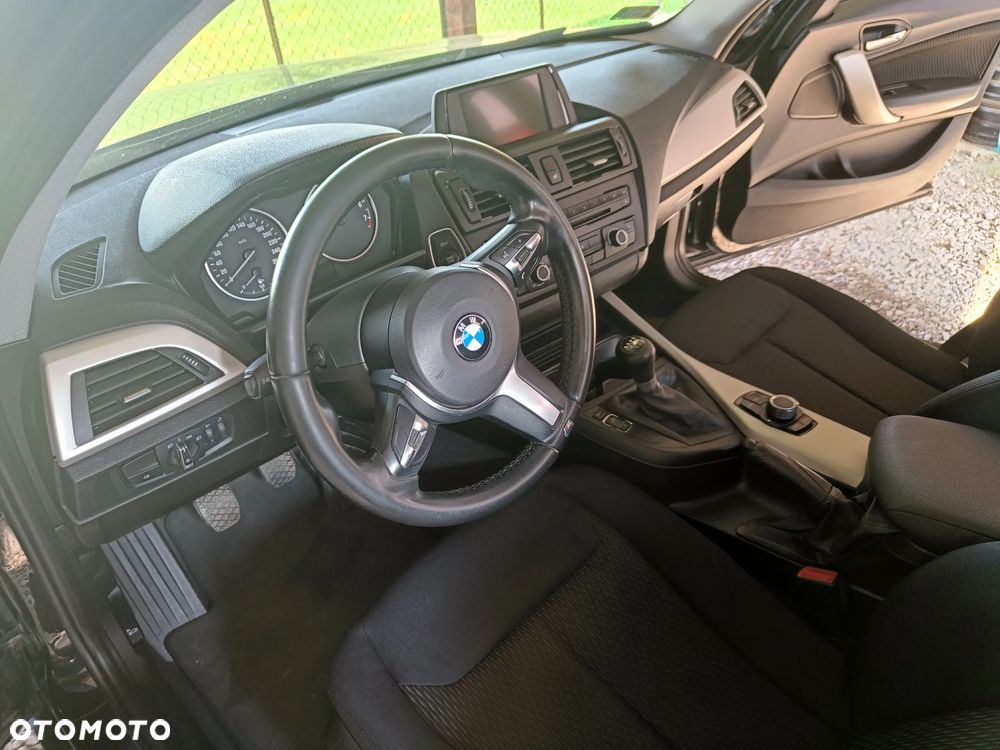 BMW Seria 1 116i - 5