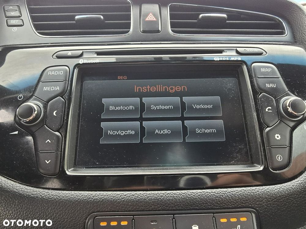 Kia Ceed - 30