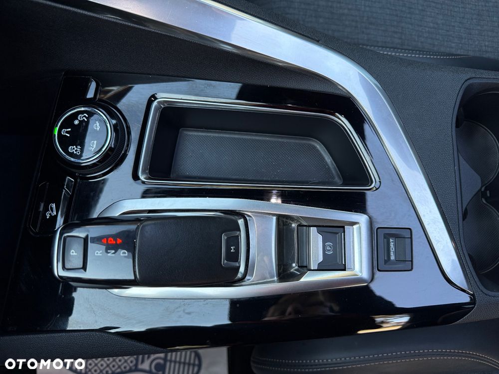 Peugeot 3008 1.5 BlueHDi GT Pack S&S EAT8 - 30