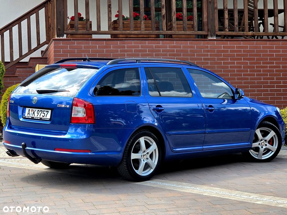 Skoda Octavia 2.0 TDI CR DPF RS - 20