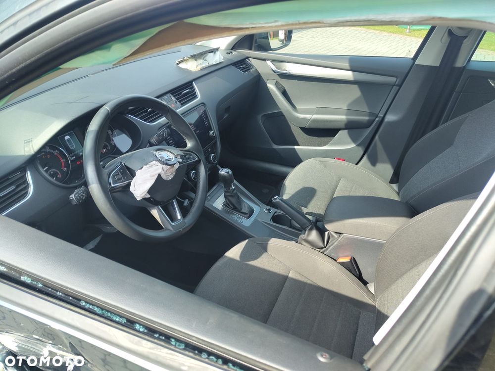 Skoda Octavia 1.5 TSI ACT DSG Soleil - 27