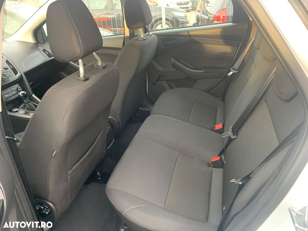 Ford Focus 1.0 EcoBoost Trend - 11