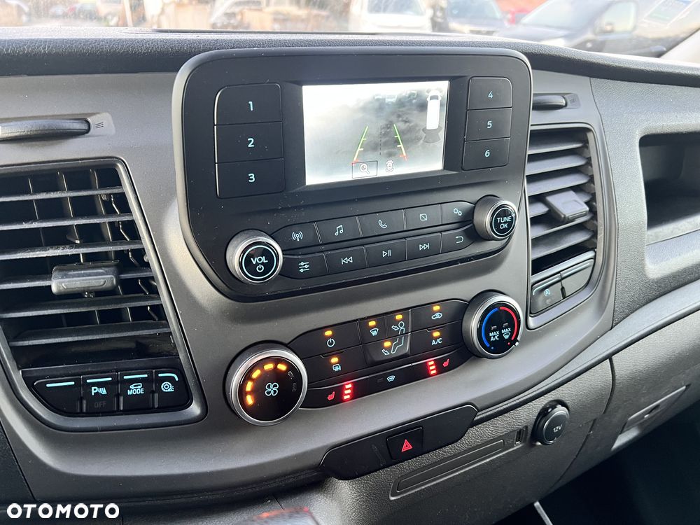Ford Transit - 17