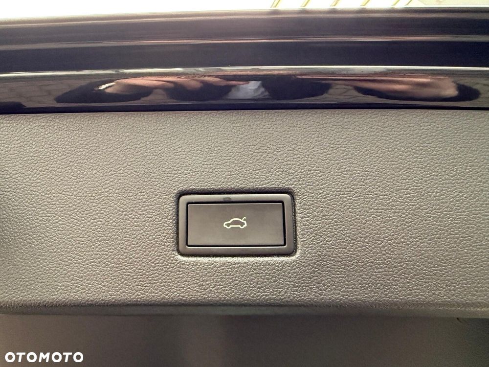 Volkswagen T-Roc 1.5 TSI Style DSG - 28