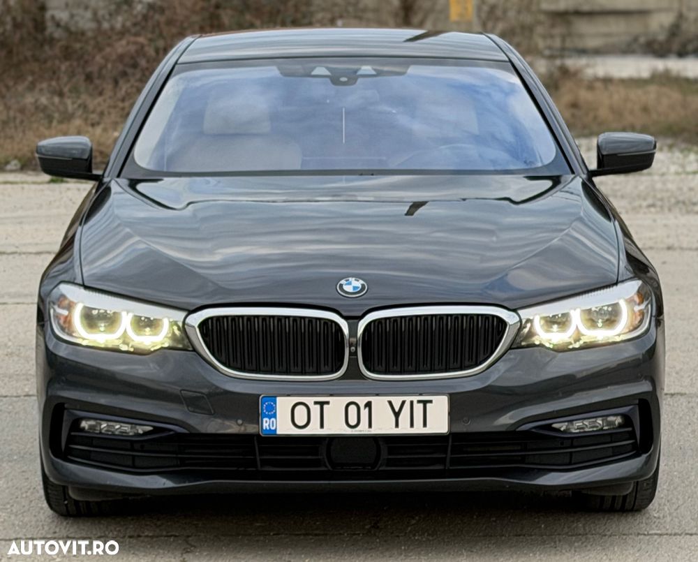 BMW Seria 5 520d xDrive AT - 13