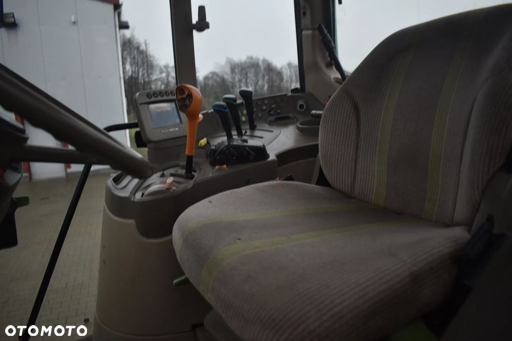 John Deere 7430 - 18