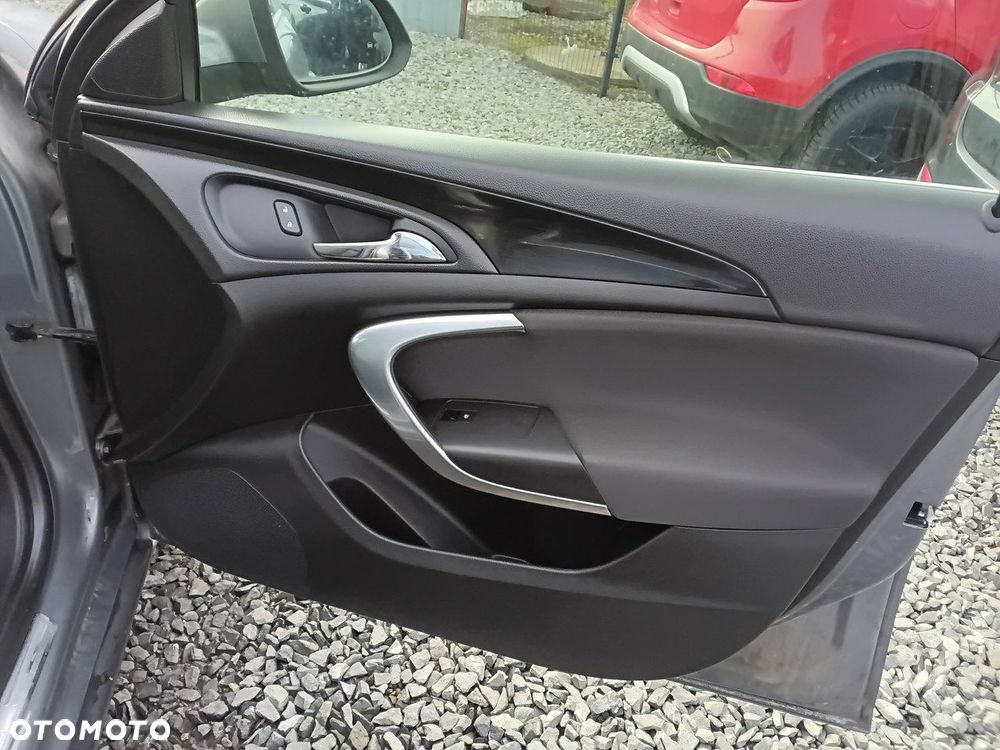 Opel Insignia - 31