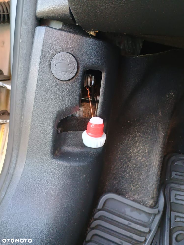 Peugeot 207 1.4 - 25