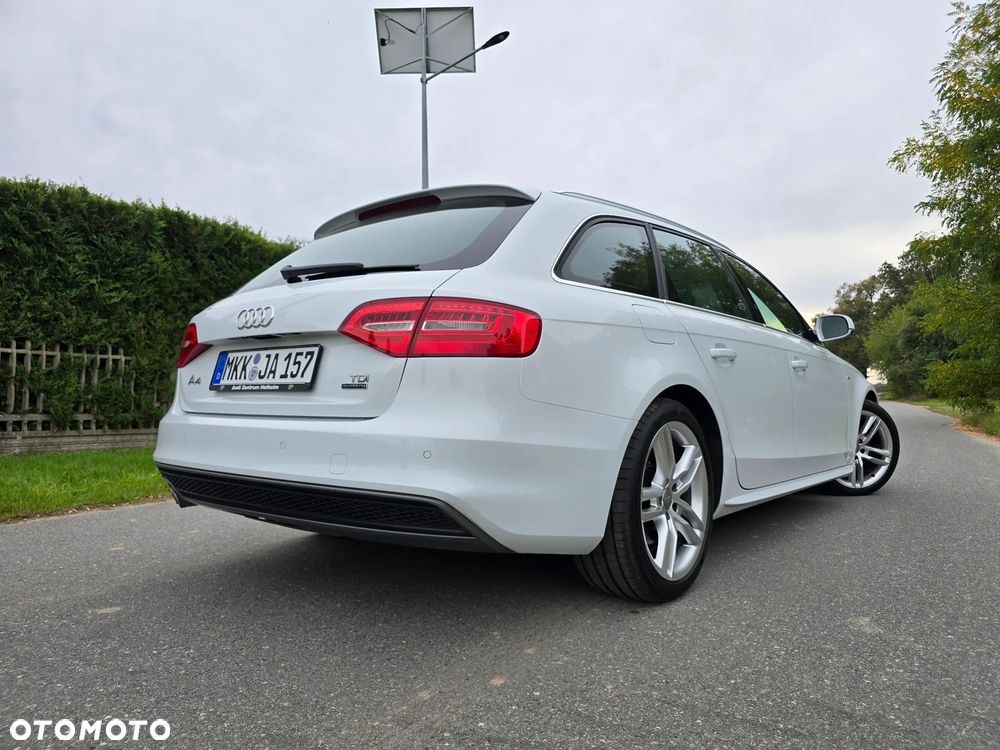 Audi A4 Avant 2.0 TDI DPF quattro S line Sportpaket - 29