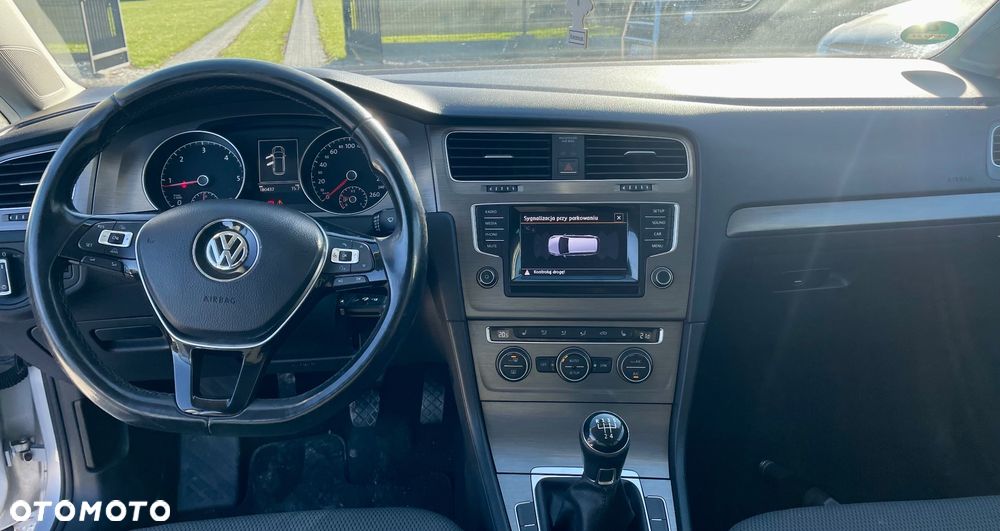 Volkswagen Golf 1.6 TDI BlueMotion Technology Cup - 4