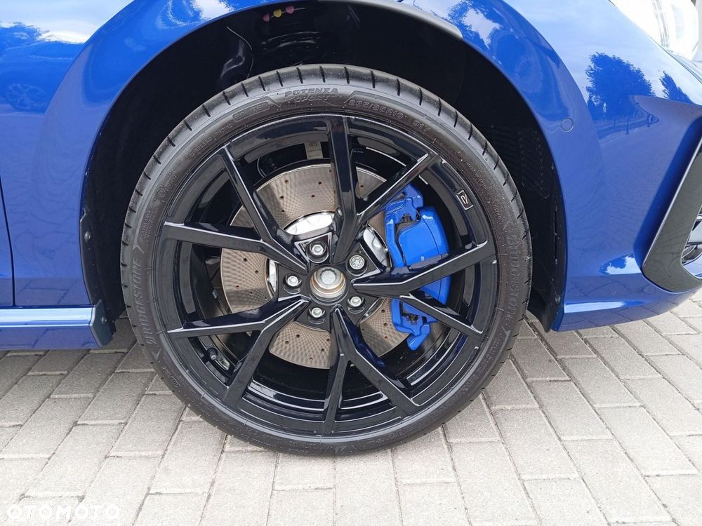 Volkswagen Golf - 20