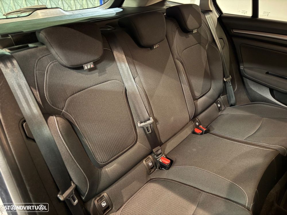 Renault Mégane Sport Tourer 1.6 E-Tech Plug-In Intens - 47