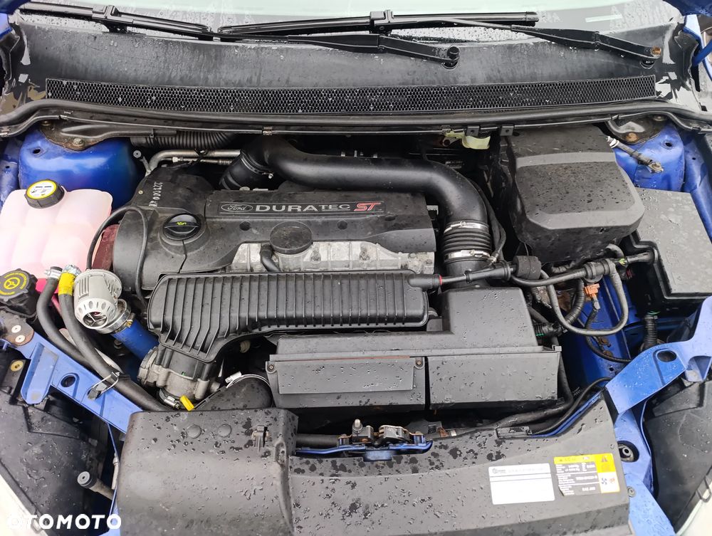 Ford Focus ST - 9