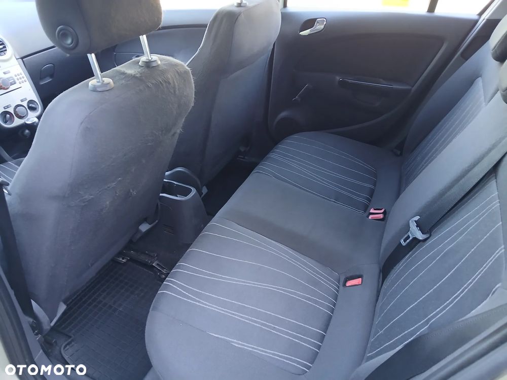 Opel Corsa - 12