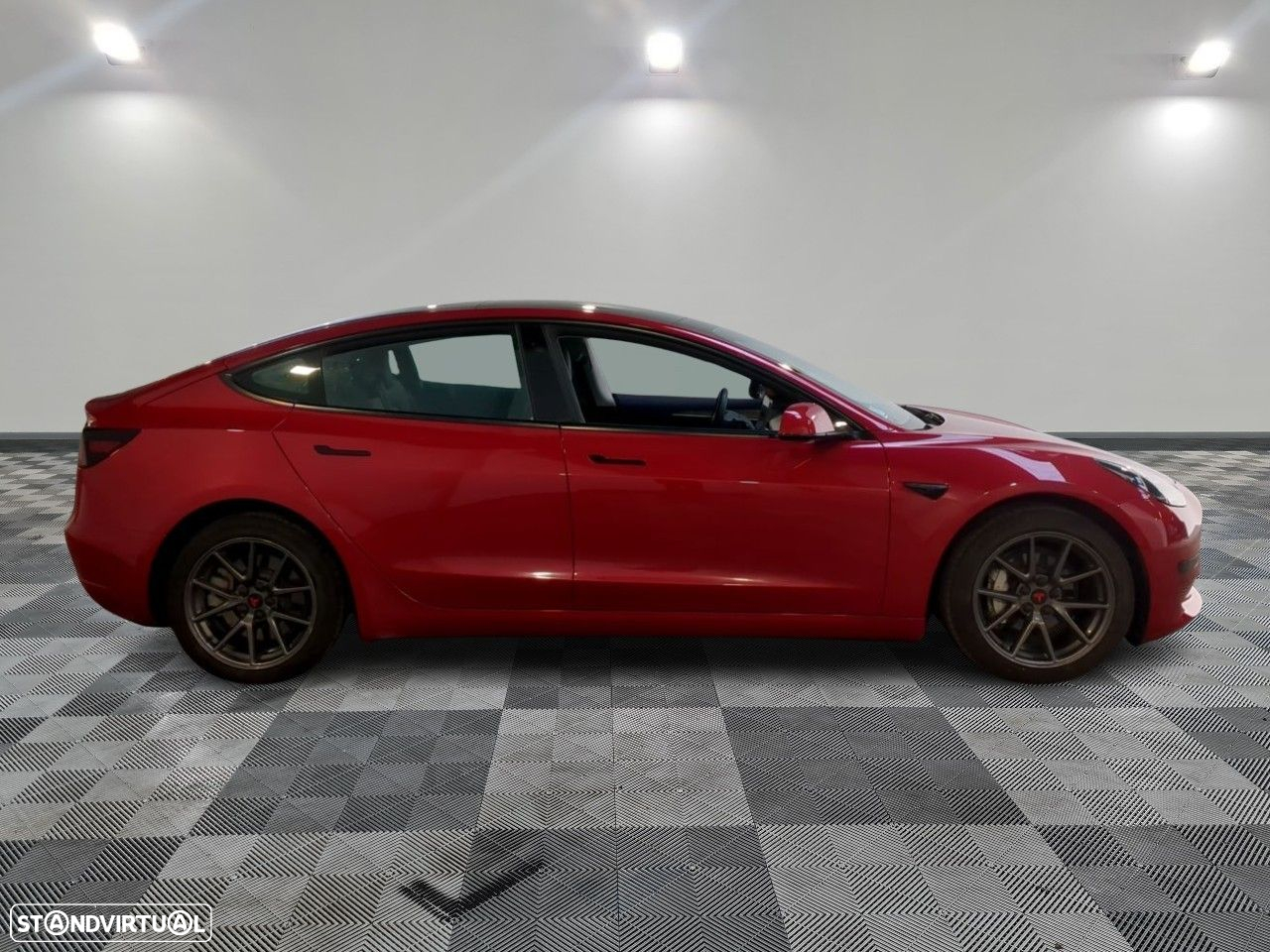 Tesla Model 3 Standard Range Plus RWD - 3