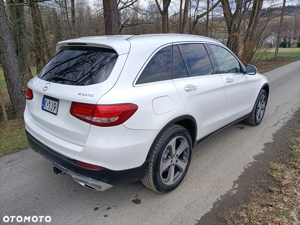 Mercedes-Benz GLC 300 4Matic 9G-TRONIC - 30