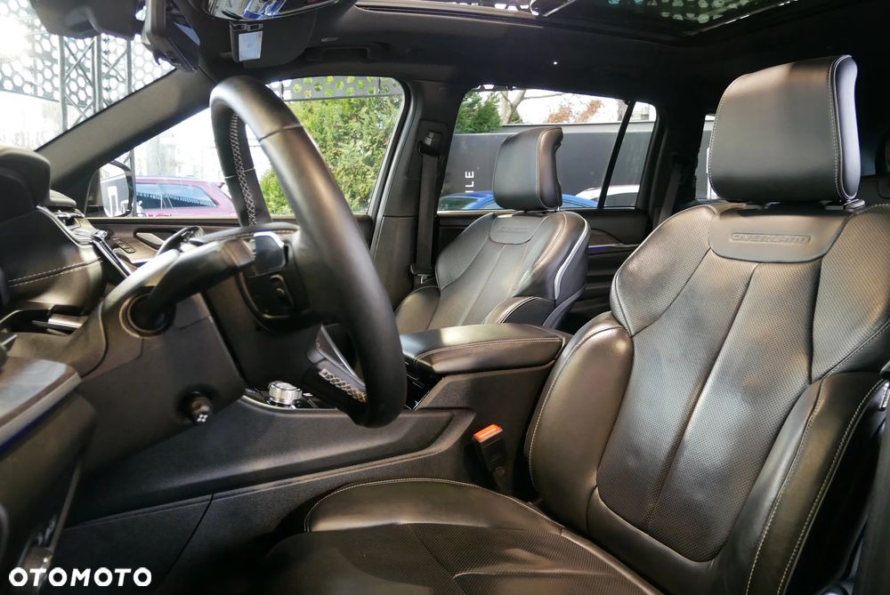 Jeep Grand Cherokee - 12