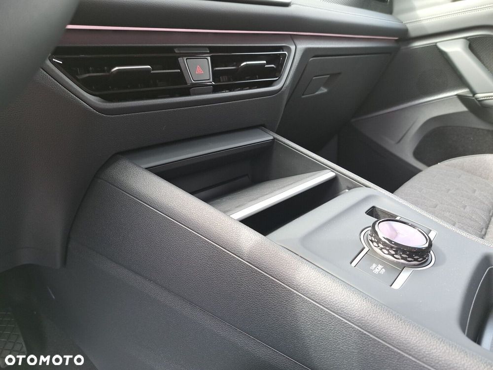 Volkswagen Tiguan - 16