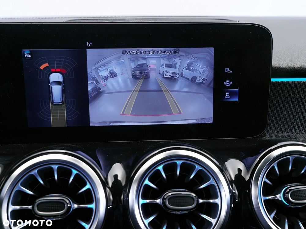 Mercedes-Benz GLB 200 d 4-Matic AMG Line 8G-DCT - 11