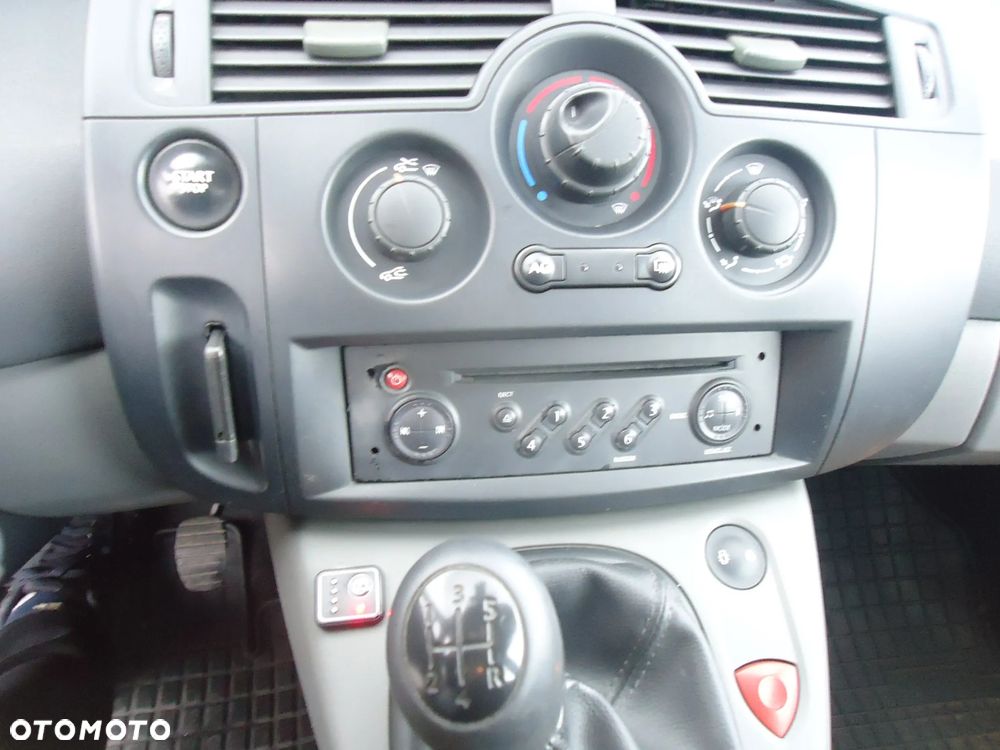 Renault Scenic 1.6 16V EXpression - 7