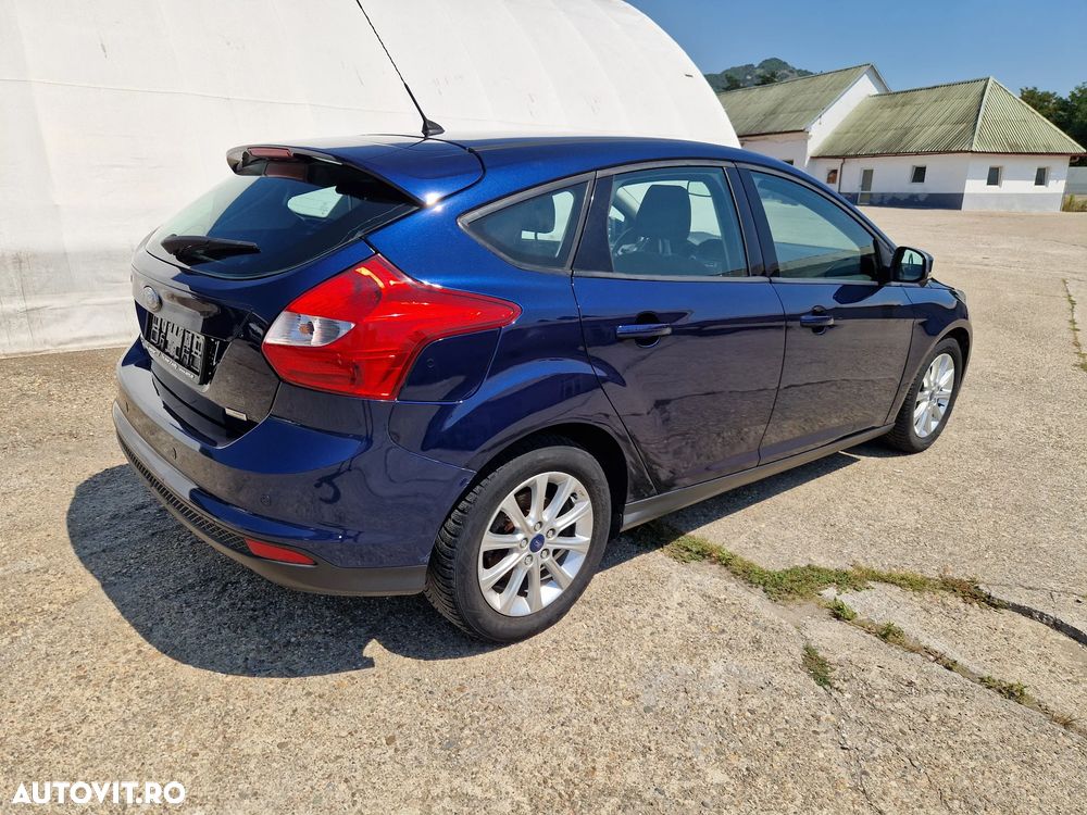 Ford Focus 1.6 TDCI DPF Ambiente - 3
