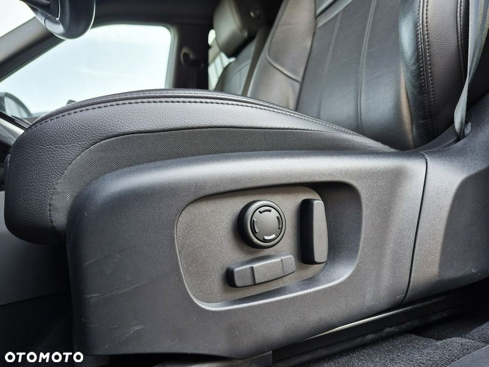 Land Rover Range Rover Evoque - 15