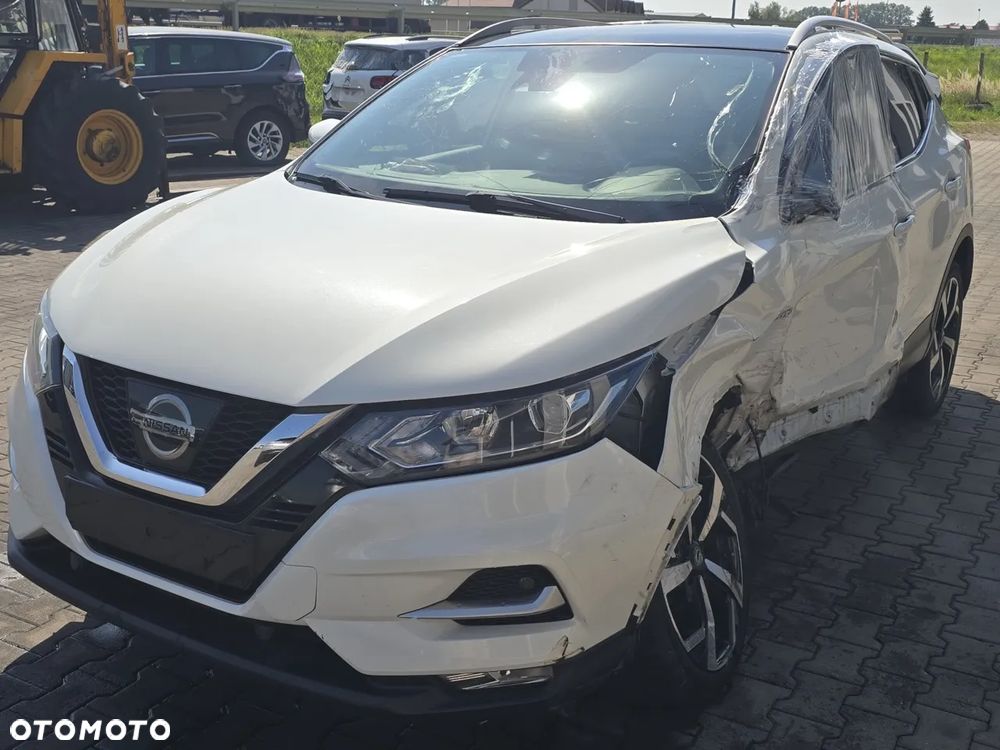 Nissan Qashqai 1.2 DIG-T N-Connecta EU6 - 16