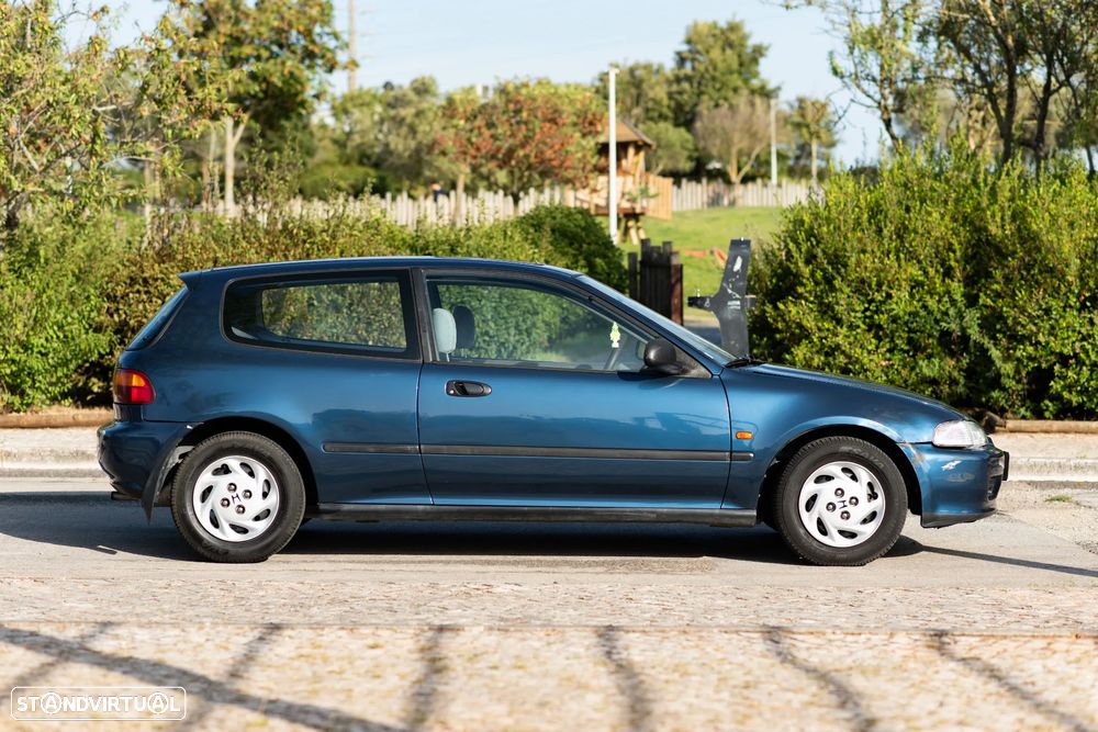 Honda Civic 1.5 LSi 16 V - 18