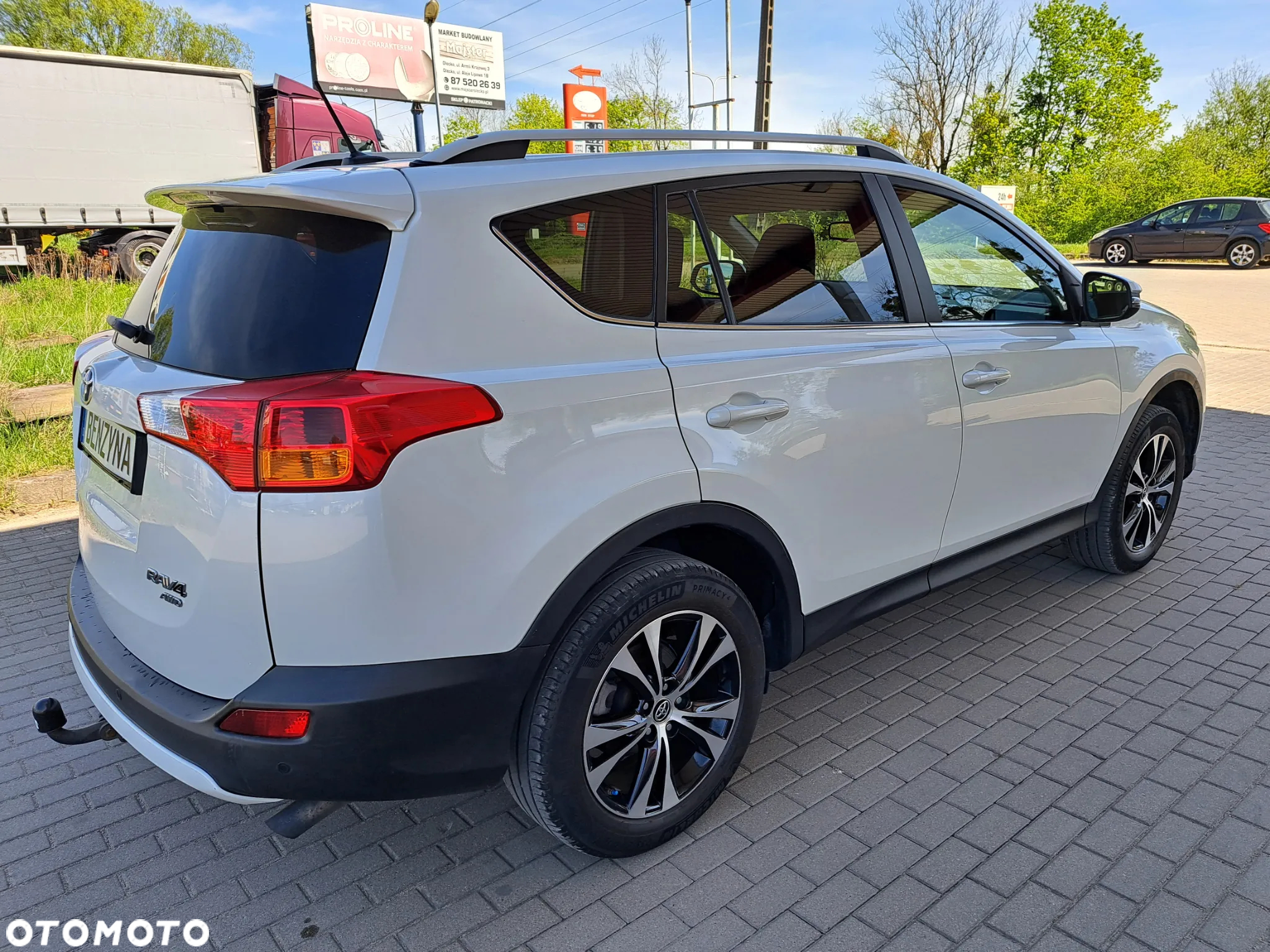 Toyota RAV4 - 8