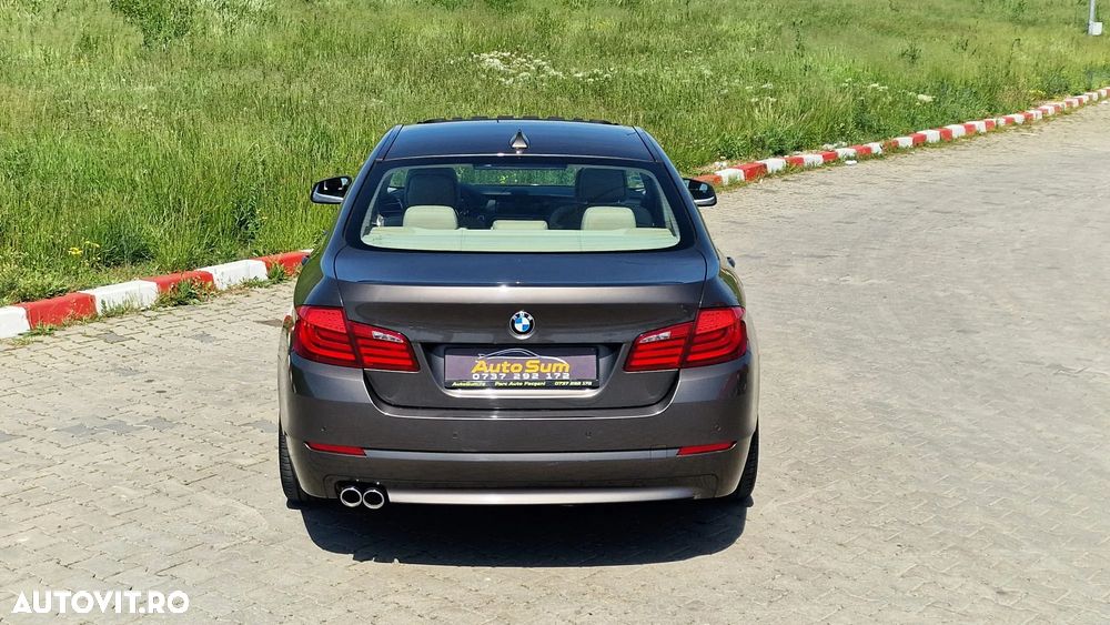 BMW Seria 5 520d - 24
