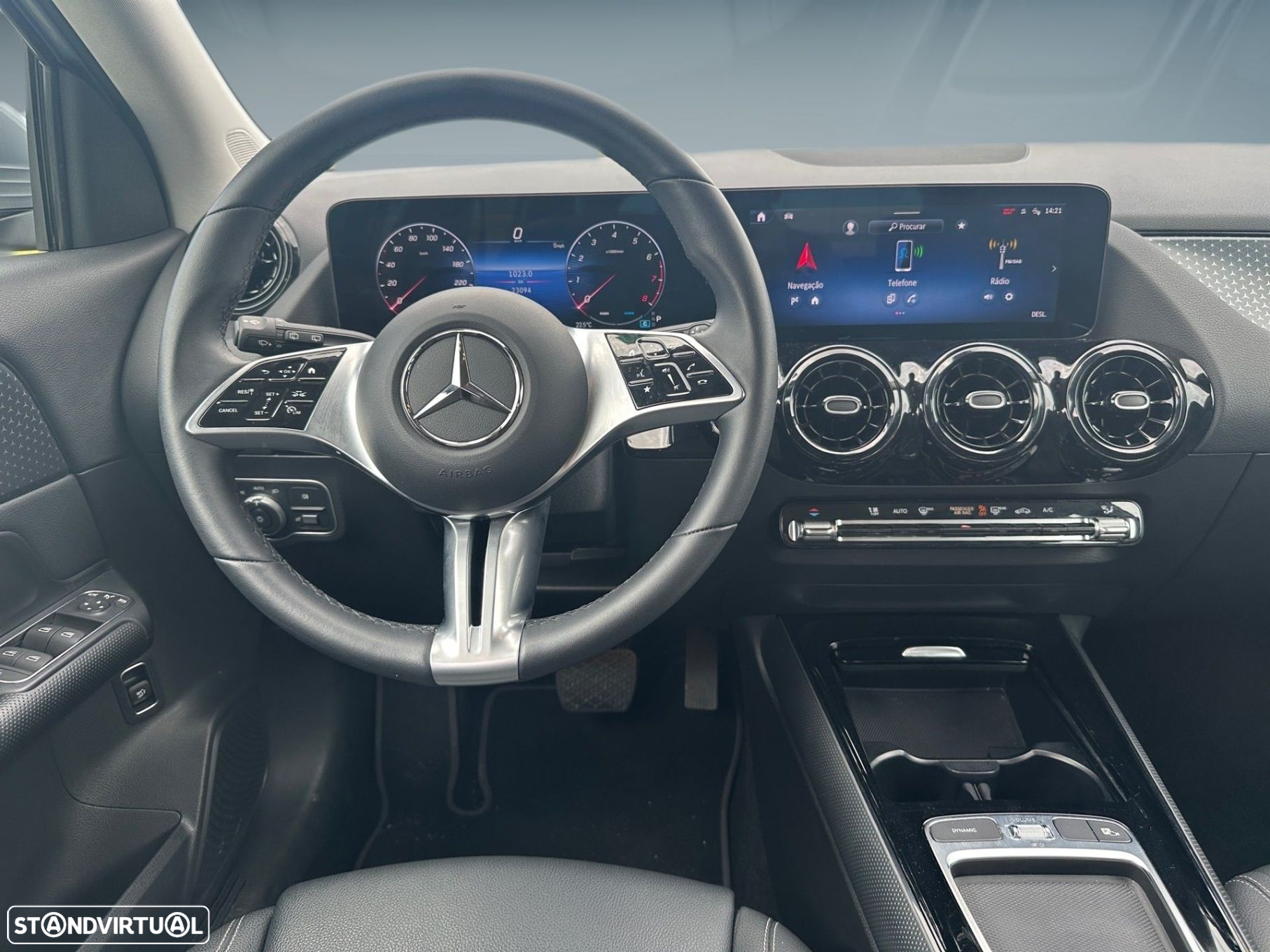 Mercedes-Benz GLA 200 Style - 10