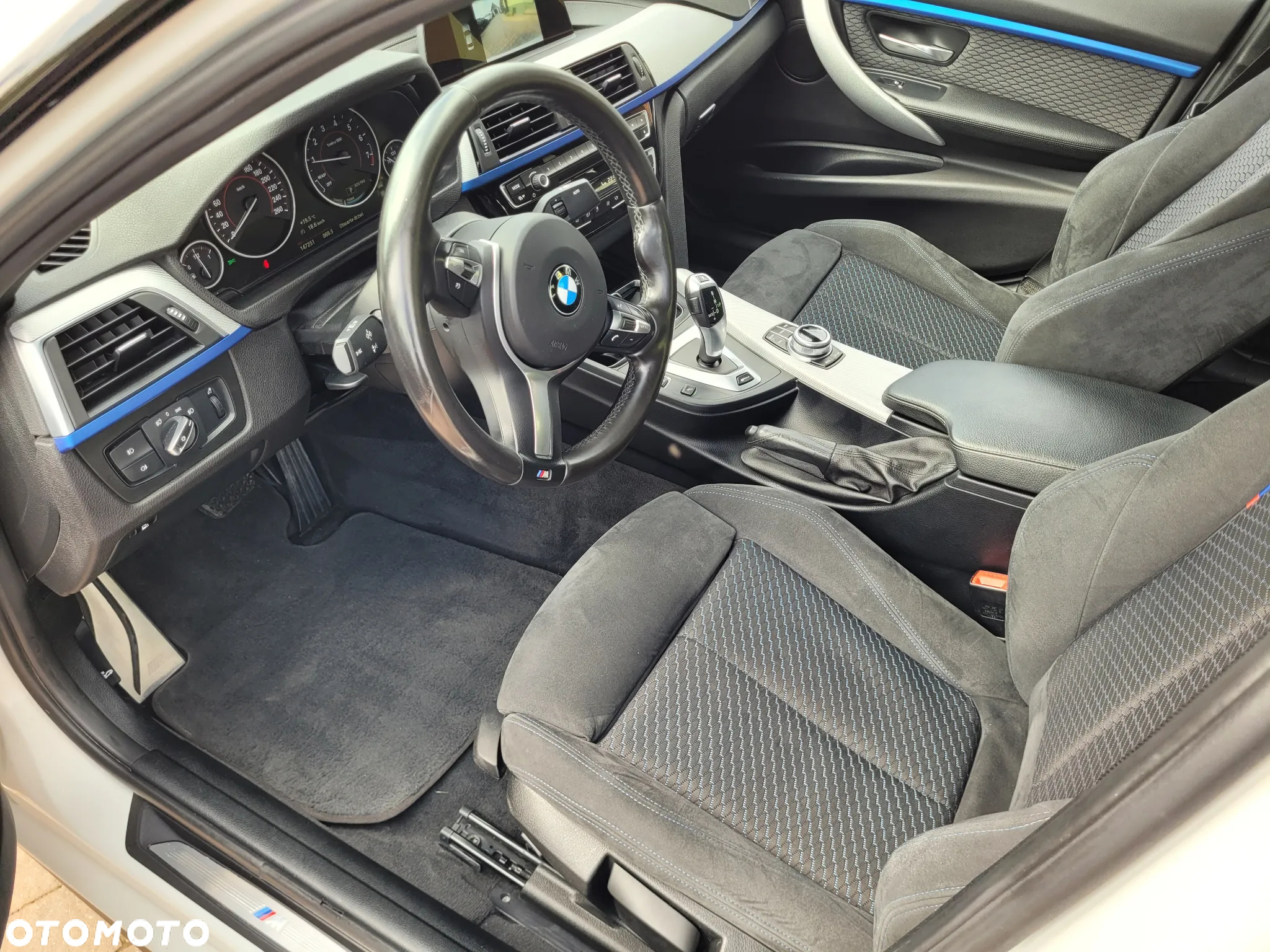 BMW Seria 3 330e iPerformance M Sport - 22
