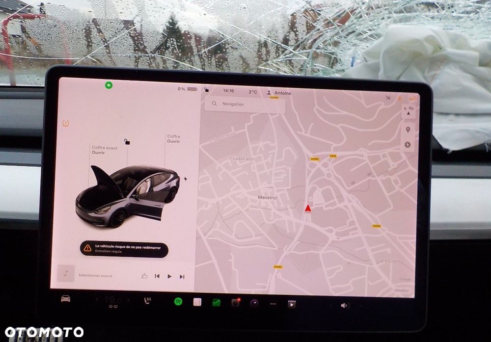 Tesla Model 3 - 24