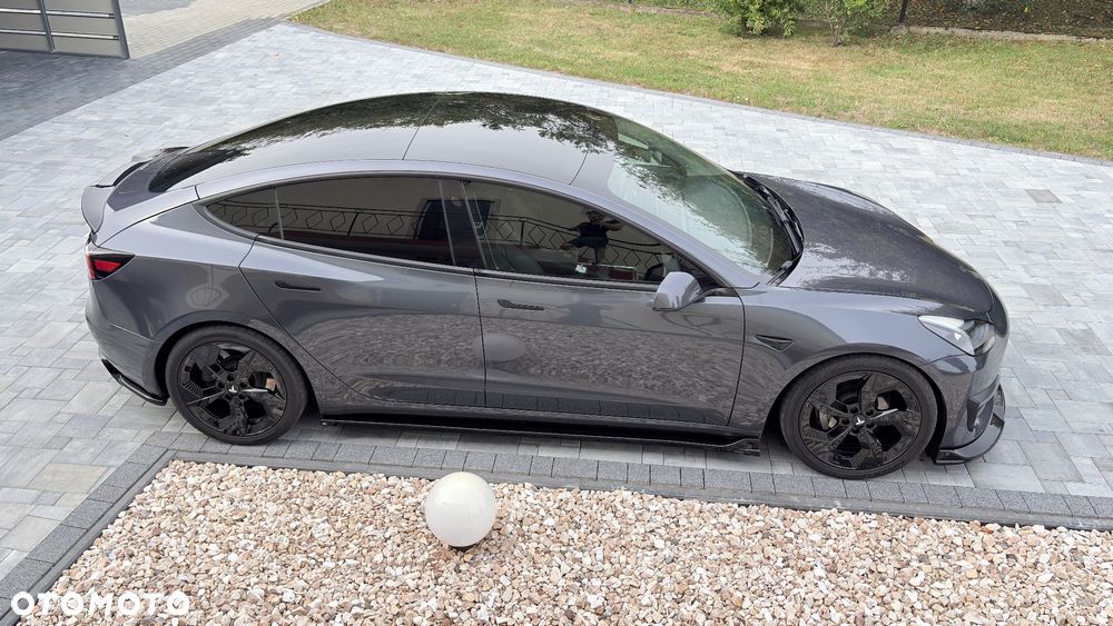 Tesla Model 3 Performance AWD - 2