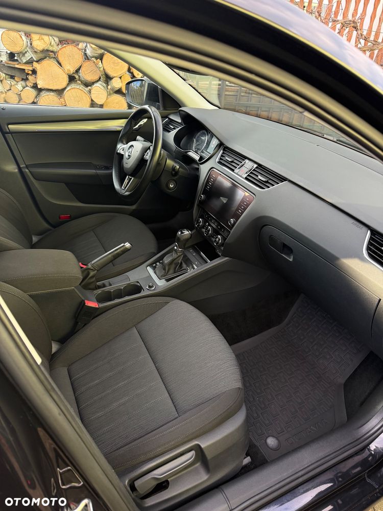 Skoda Octavia 1.6 TDI DSG Style - 18
