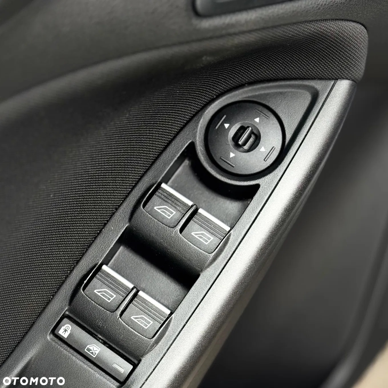 Ford Focus - 10