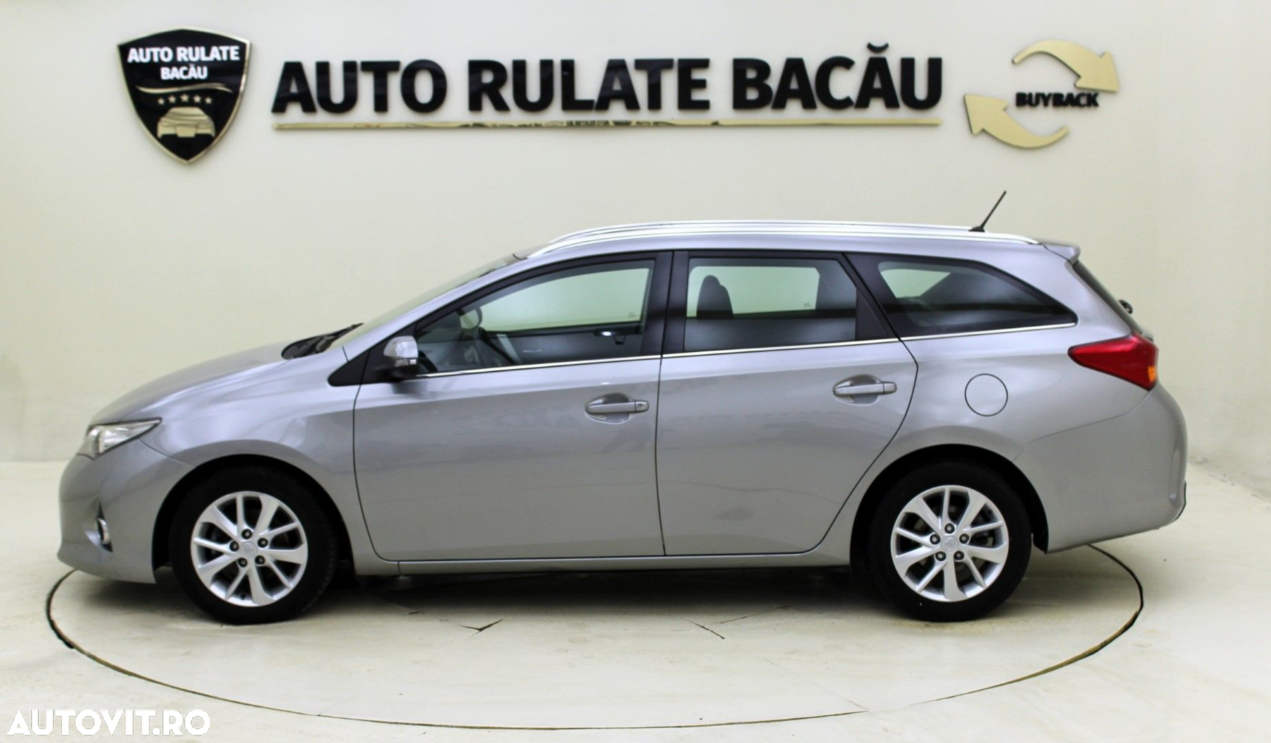 Toyota Auris - 5